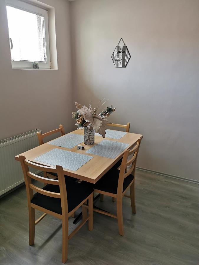 Apartmani Milica Kruševac Esterno foto